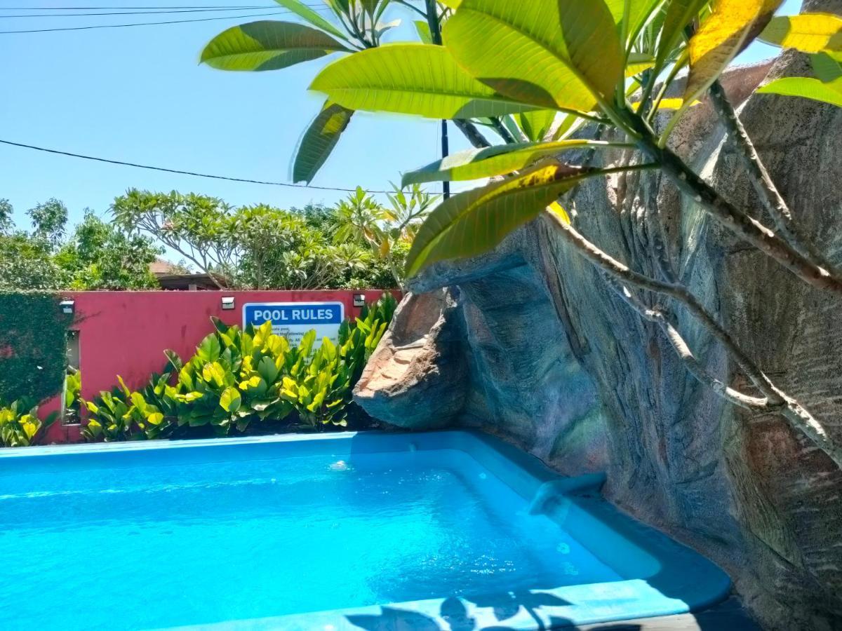 Roemahkoe Holidayhome Malacca Екстериор снимка