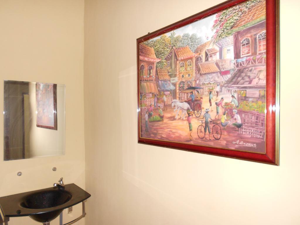 Roemahkoe Holidayhome Malacca Екстериор снимка