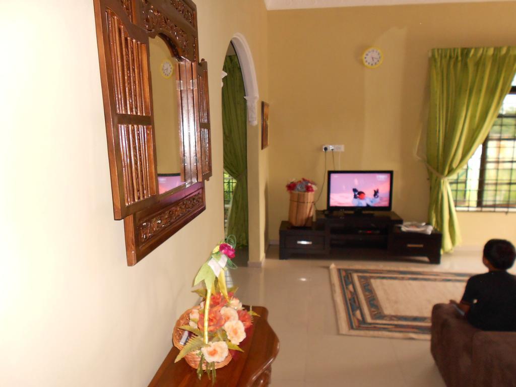 Roemahkoe Holidayhome Malacca Екстериор снимка